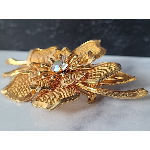 Prong Set Rhinestone Gold Tone Metal Floral Brooch Vintage, READ - Picture 4 of 10